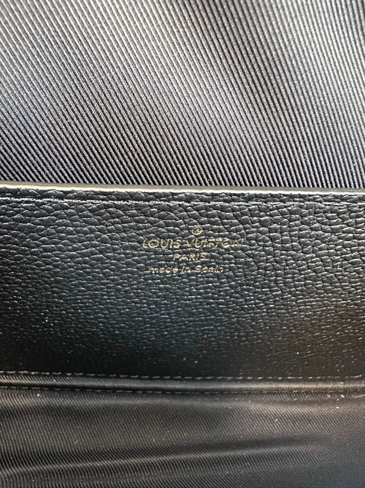SJ0001 louis vuitton metis woc U