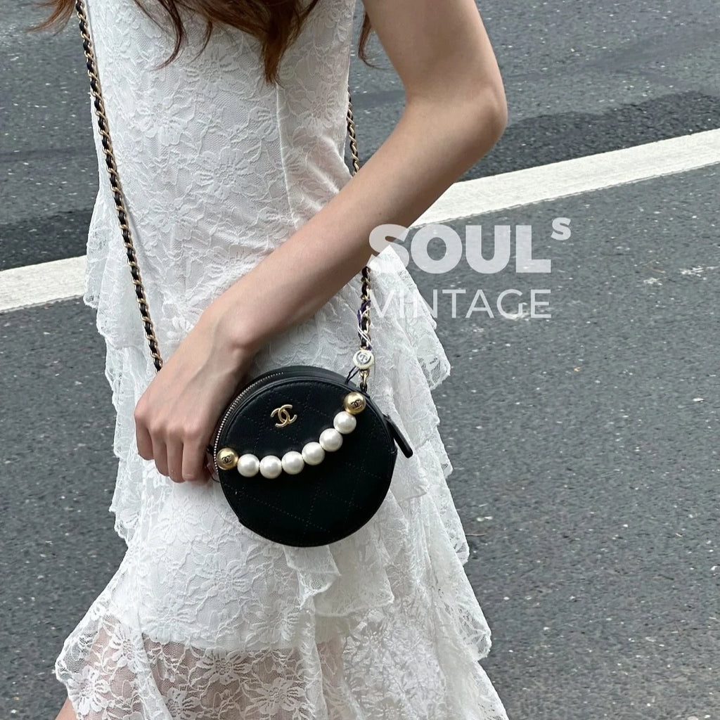 Excellent Chanel Pearl Round Bag Gold Chain Black Shoulder Bag Crossbody