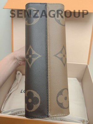Louis Vuitton OnTheGo MM Monogram Brown Tote Bag for Women
