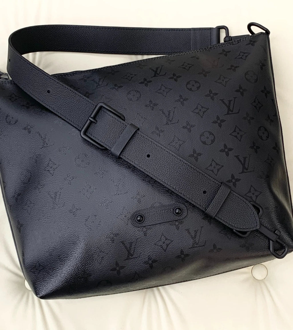 Louis Vuitton Vagabond Hobo Monogram Calfskin Shoulder Bag Crossbody Bag Women S