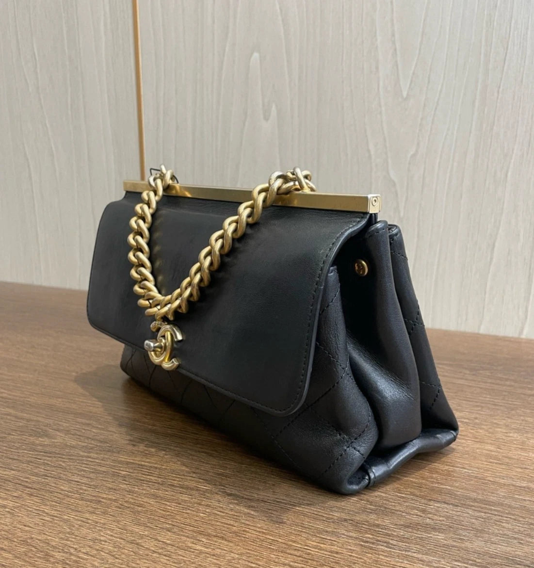 Chanel Trendy CC Message Bag Top Handle Bag Shoulder Bag Gold Hardware Women
