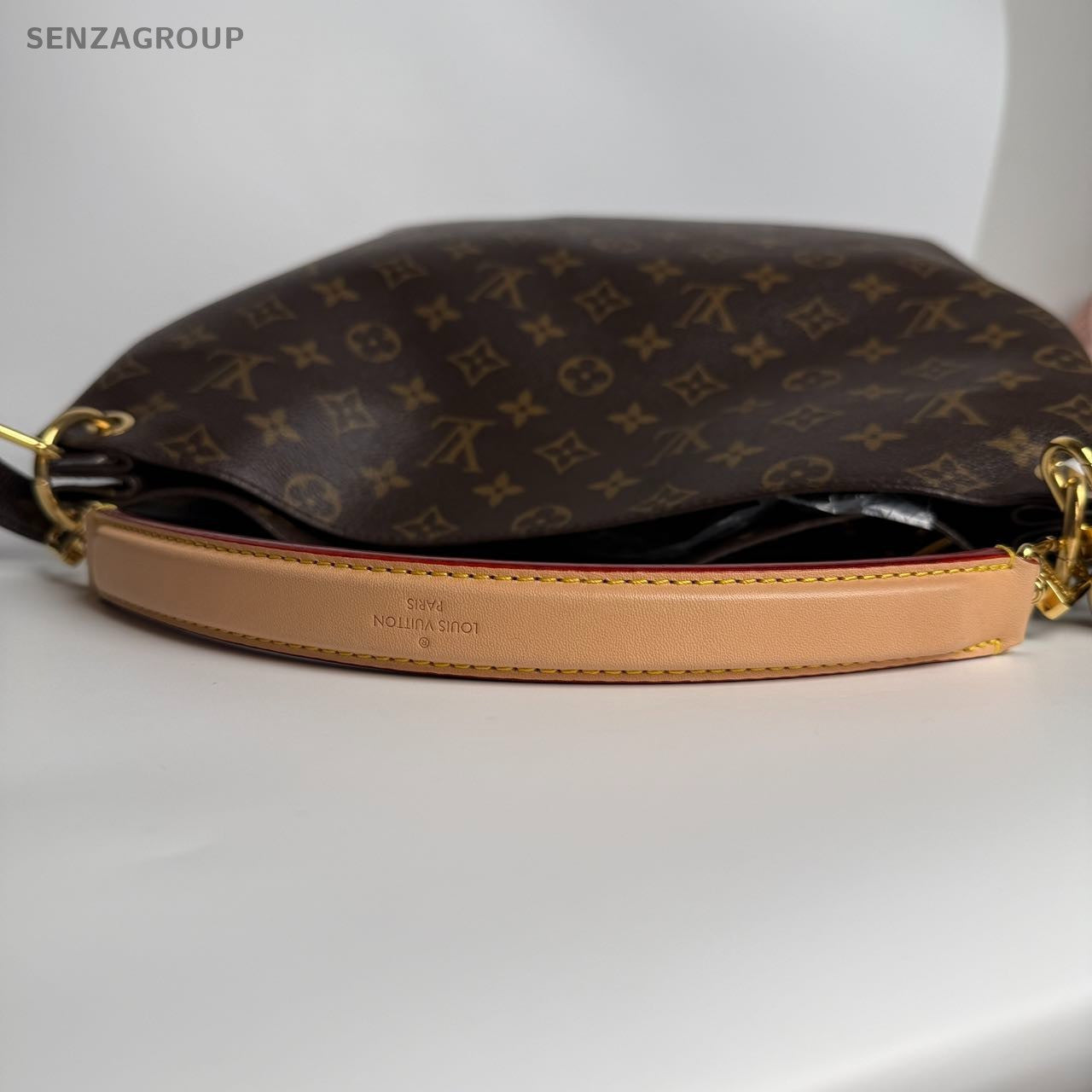 SJ0001 Louis Vuitton Hobo bag