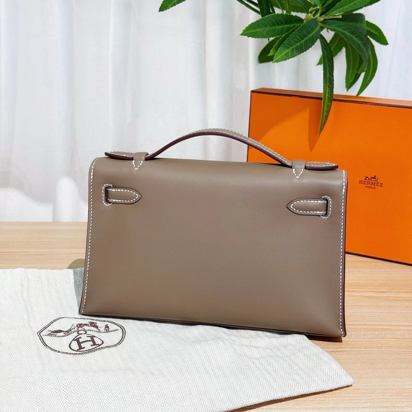 Hermes Minikelly Swift Leather Gray Silver Hardware Handbag For Women