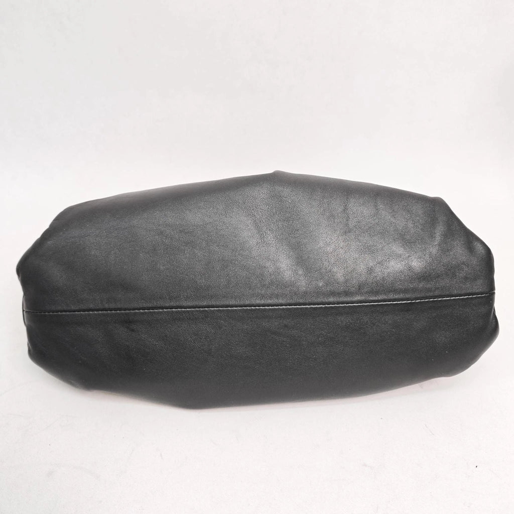 Bottega Veneta Black Calfskin Pouch Cloud Shoulder Underarm Bag For Women