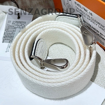 Hermès Evelyne Bag in White Gold - Classic & Stylish Women's Shoulder Bag