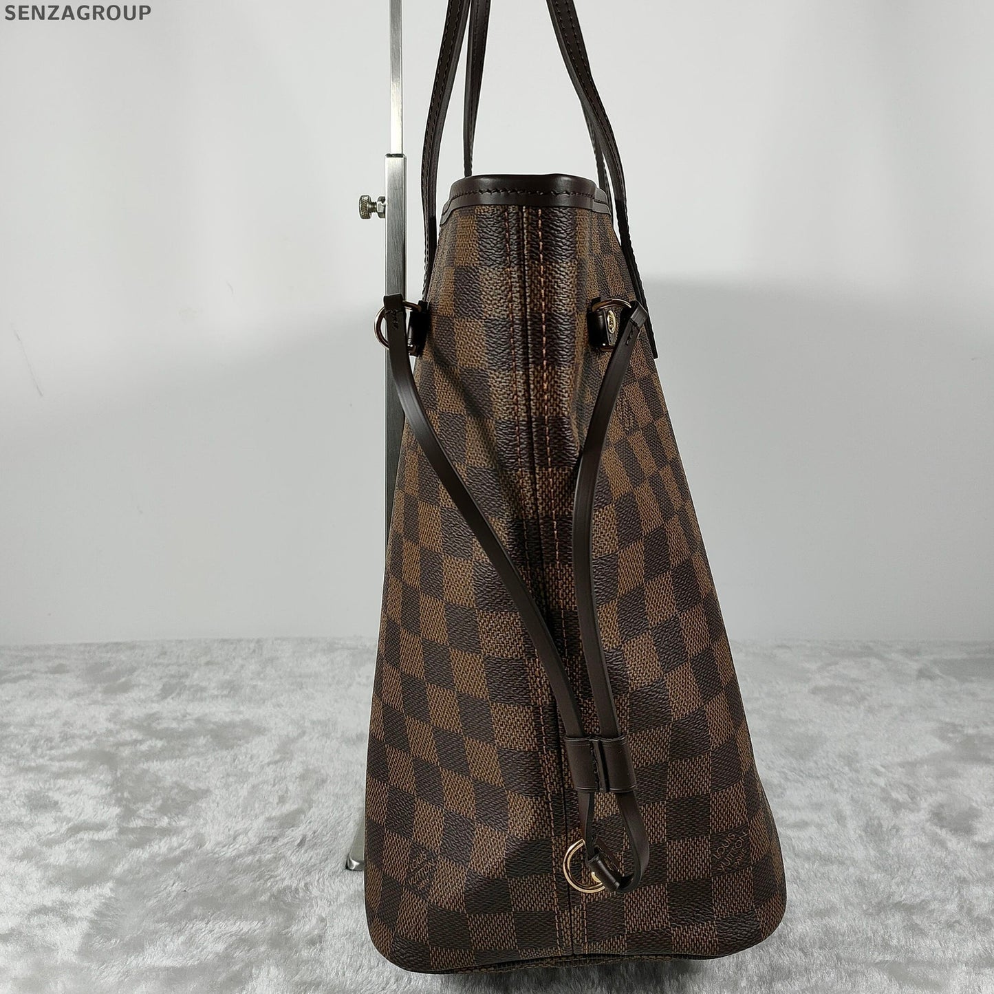 Louis Vuitton Damier Ebene Neverfull MM Tote Bag - Women's Classic Handbag