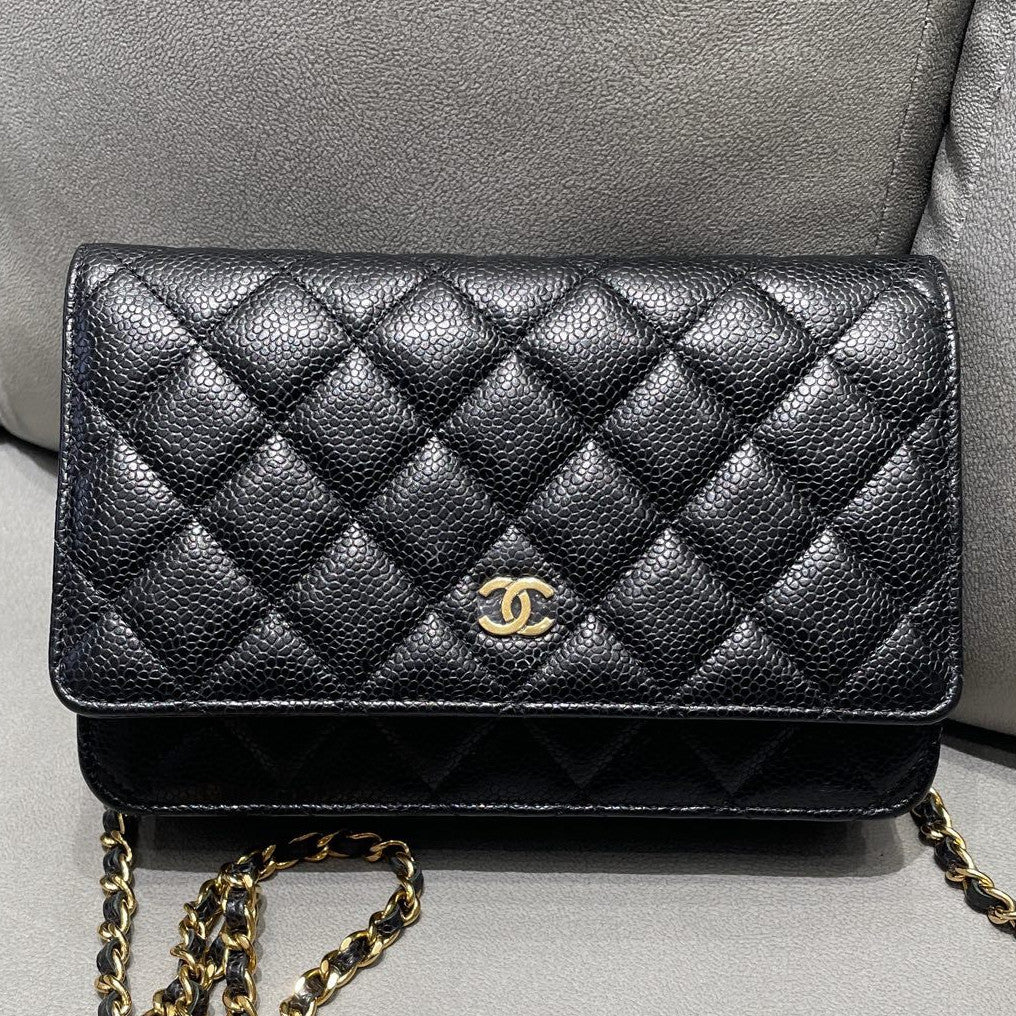 Chanel WOC Black Caviar Quilted Chain Shoulder Crossbody Bag Classic