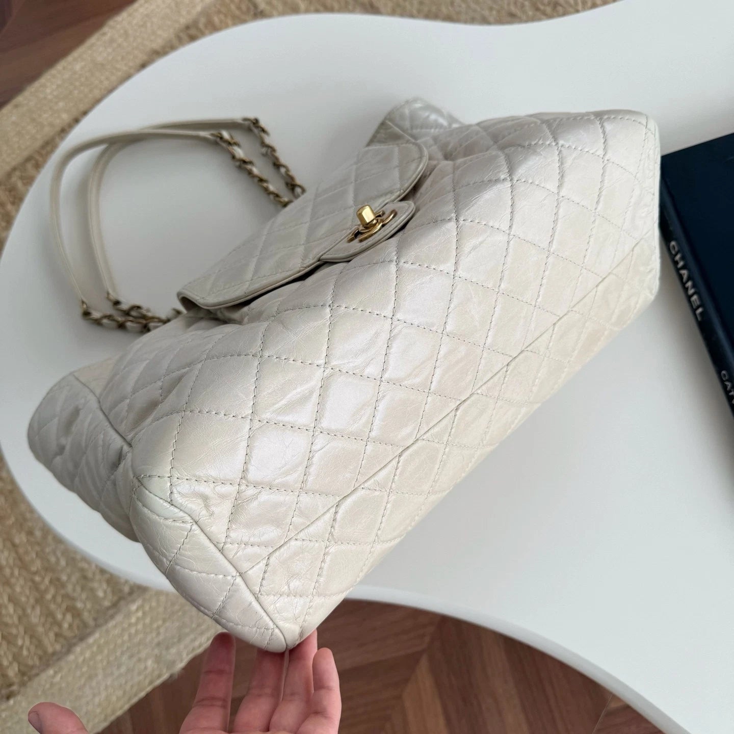 Chanel Tote Beige Chain Shoulder Bag Gold Hardware Women Fashion
