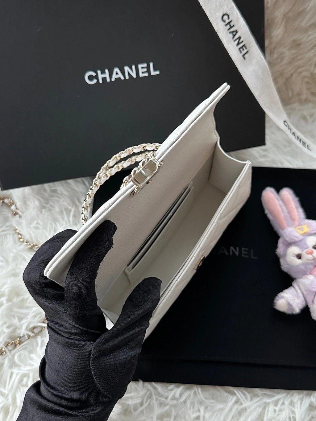 CHANEL White Leather Top Handle Kelly Handbag For Women