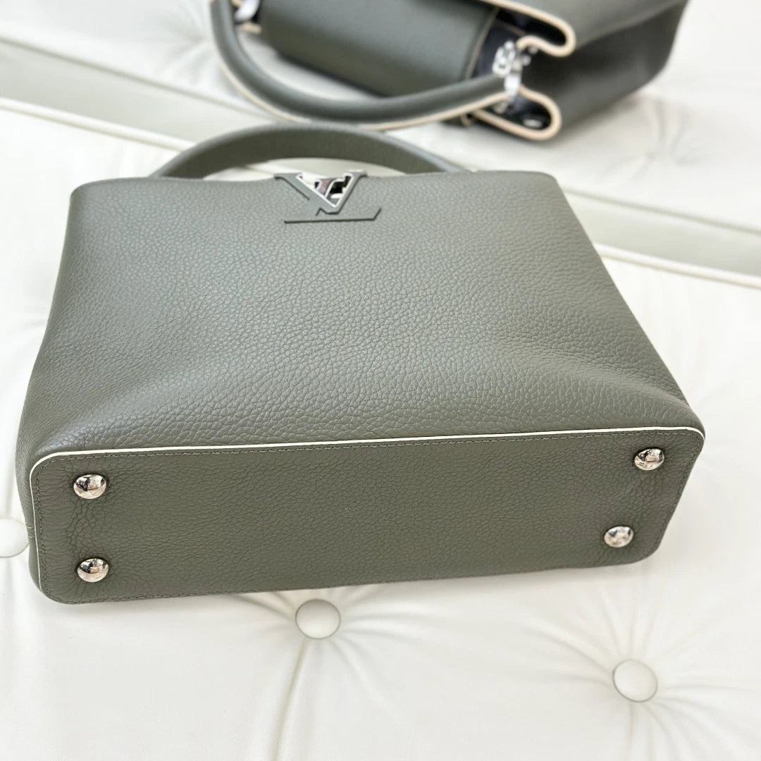 Louis Vuitton Capucines Green Silver Crossbody Top Handle Excellent