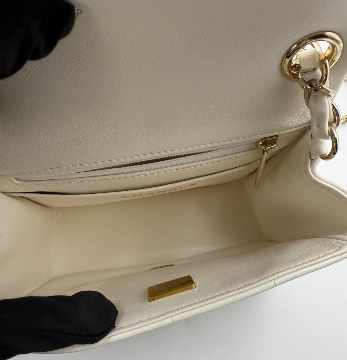 Chanel Lambskin Mini Chain Shoulder Bag Crossbody White Gold Women Classic