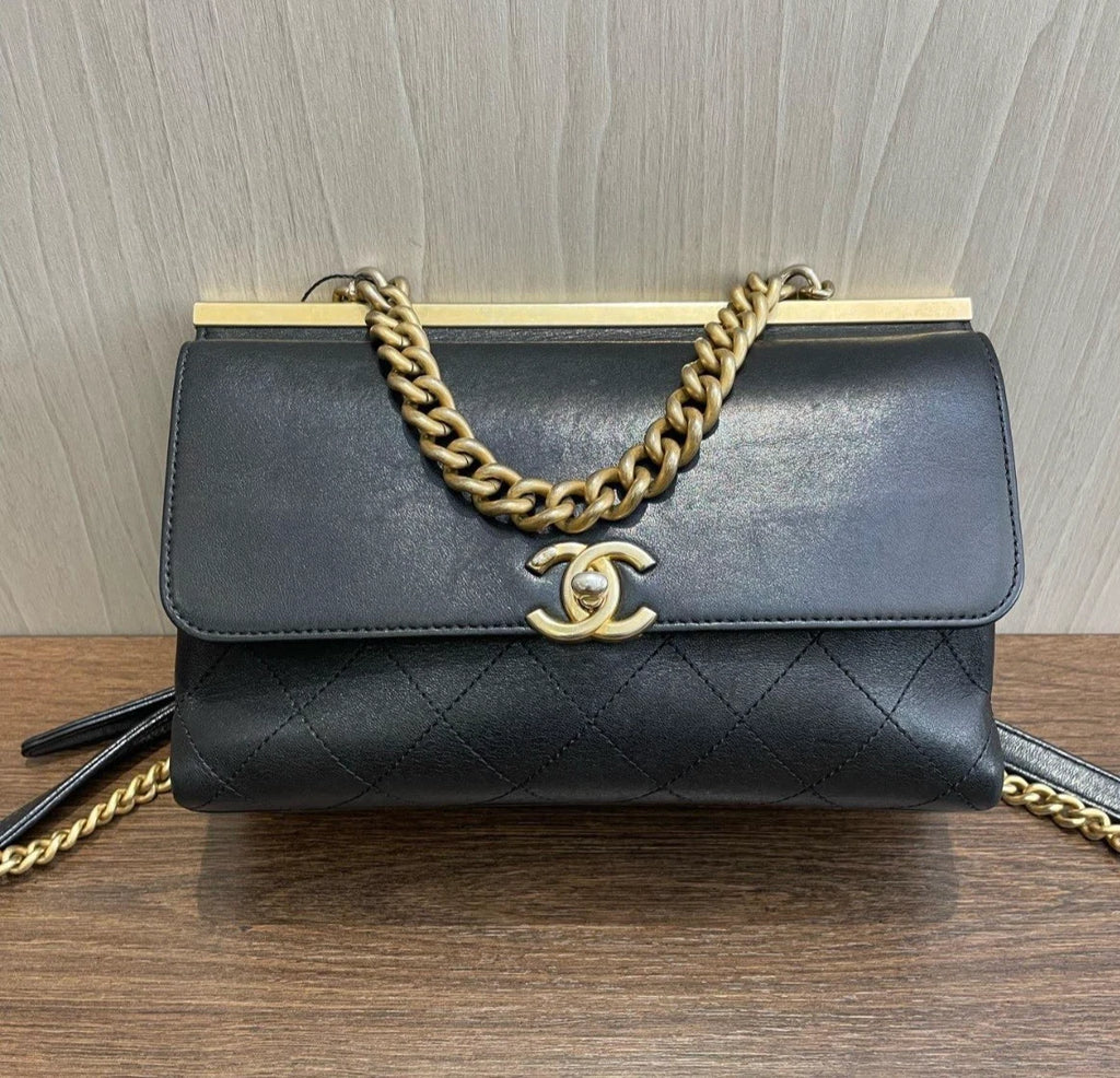Chanel Trendy CC Message Bag Top Handle Bag Shoulder Bag Gold Hardware Women