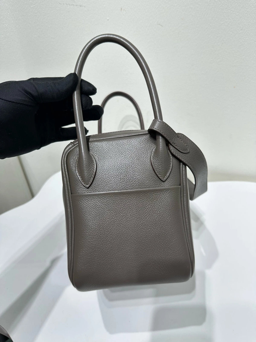 Pre-owned Hermes Lindy 26 Evercolor Leather Women Top Handle Bag