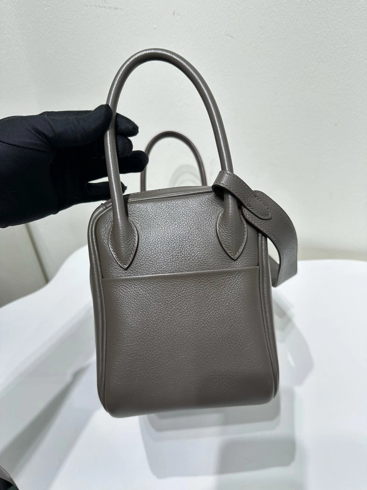 Pre-owned Hermes Lindy 26 Evercolor Leather Women Top Handle Bag
