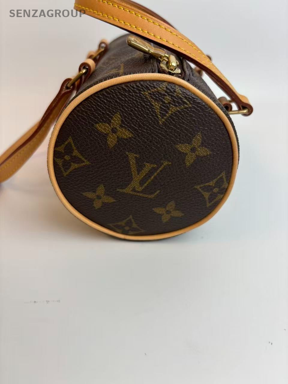 SJ0001 Louis Vuitton Papillon nano