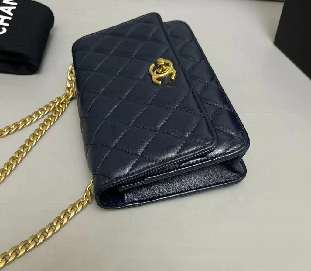 Chanel Woc Calfskin Diamond Shoulder Bag Crossbody Bag Black Women Classic