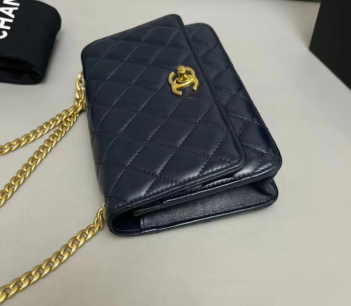 Chanel Woc Calfskin Diamond Shoulder Bag Crossbody Bag Black Women Classic