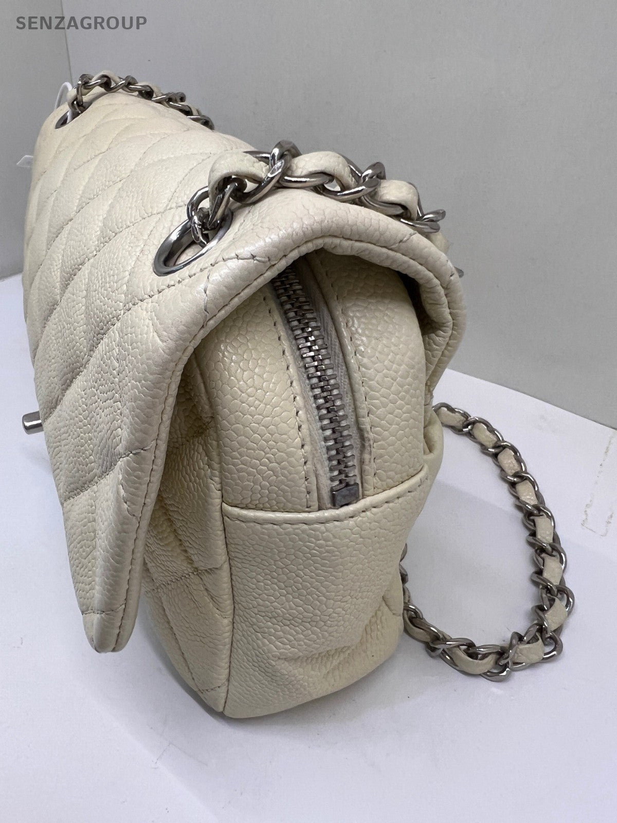 CHANEL Classic Flap GM Easy Chain Calfskin Shoulder bag Women