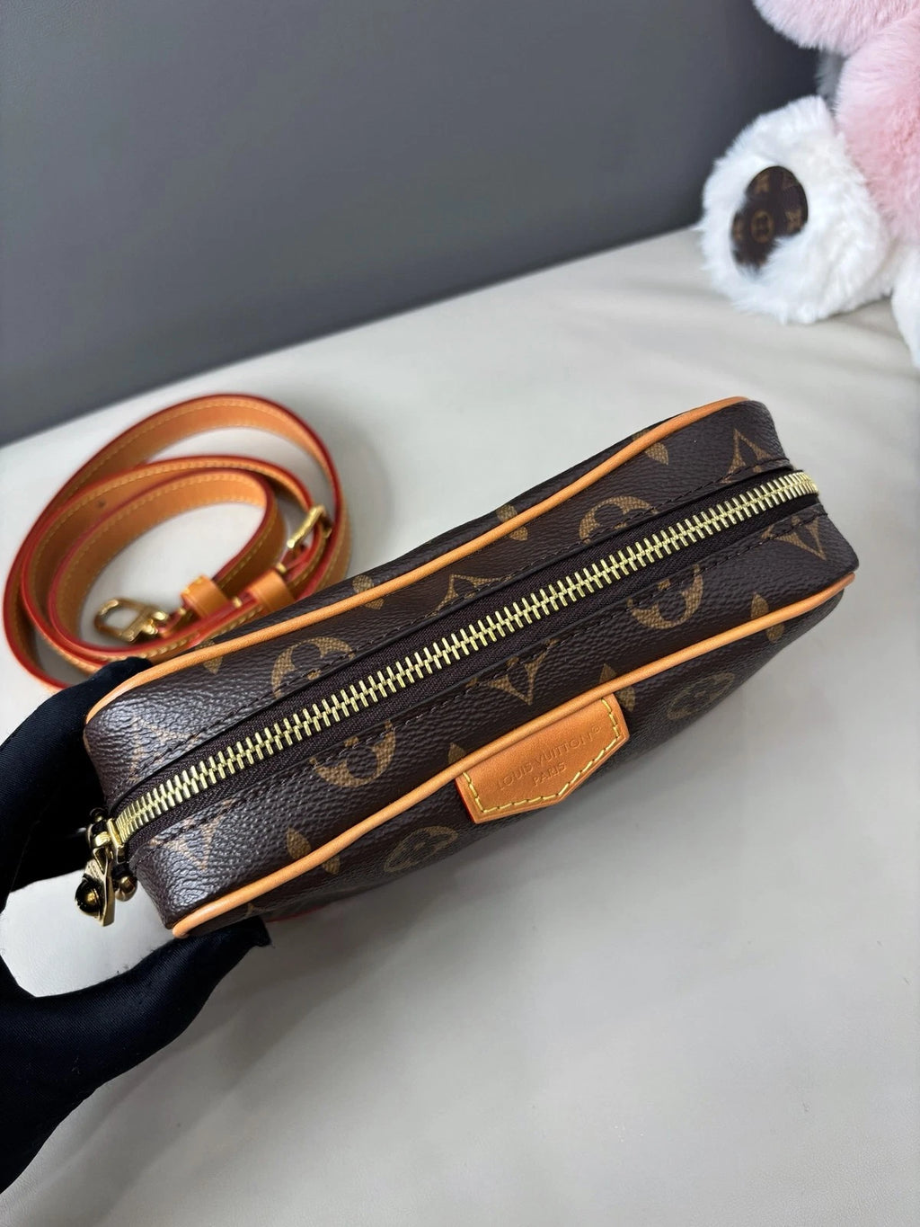 Louis Vuitton Trocadero Monogram Camera Bag Crossbody Brown Gold Women