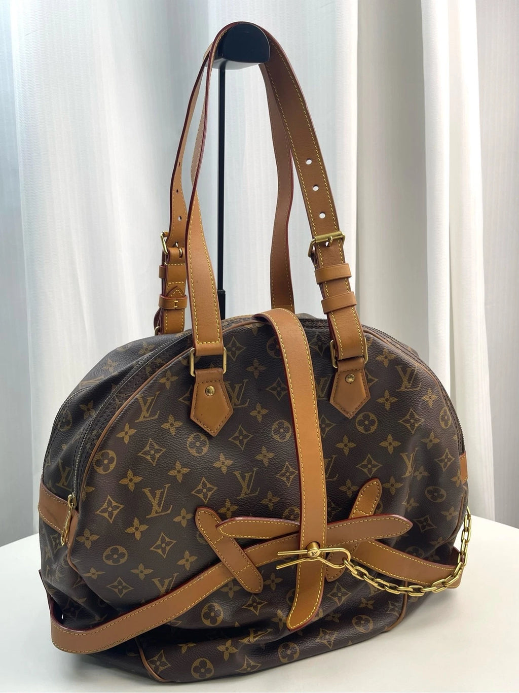 Louis Vuitton Runway Show Women's Shoulder Bag