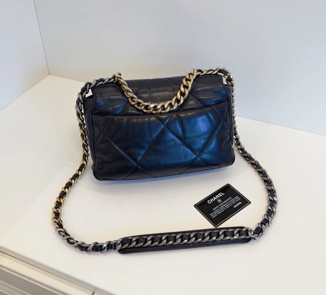 Chanel 19 Bag PM Shoulder Bag Crossbody Bag Black Women Fashion