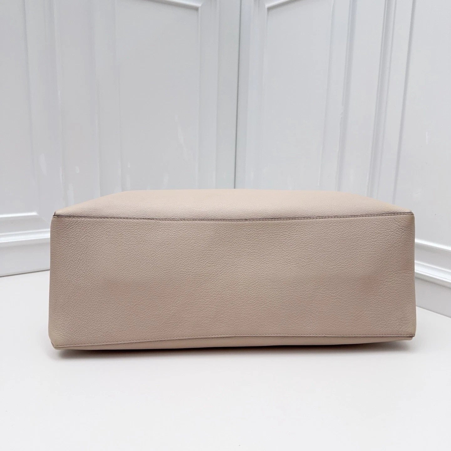 Louis Vuitton Lockme Shopper Calfskin Tote Shoulder Bag Beige Gold Women