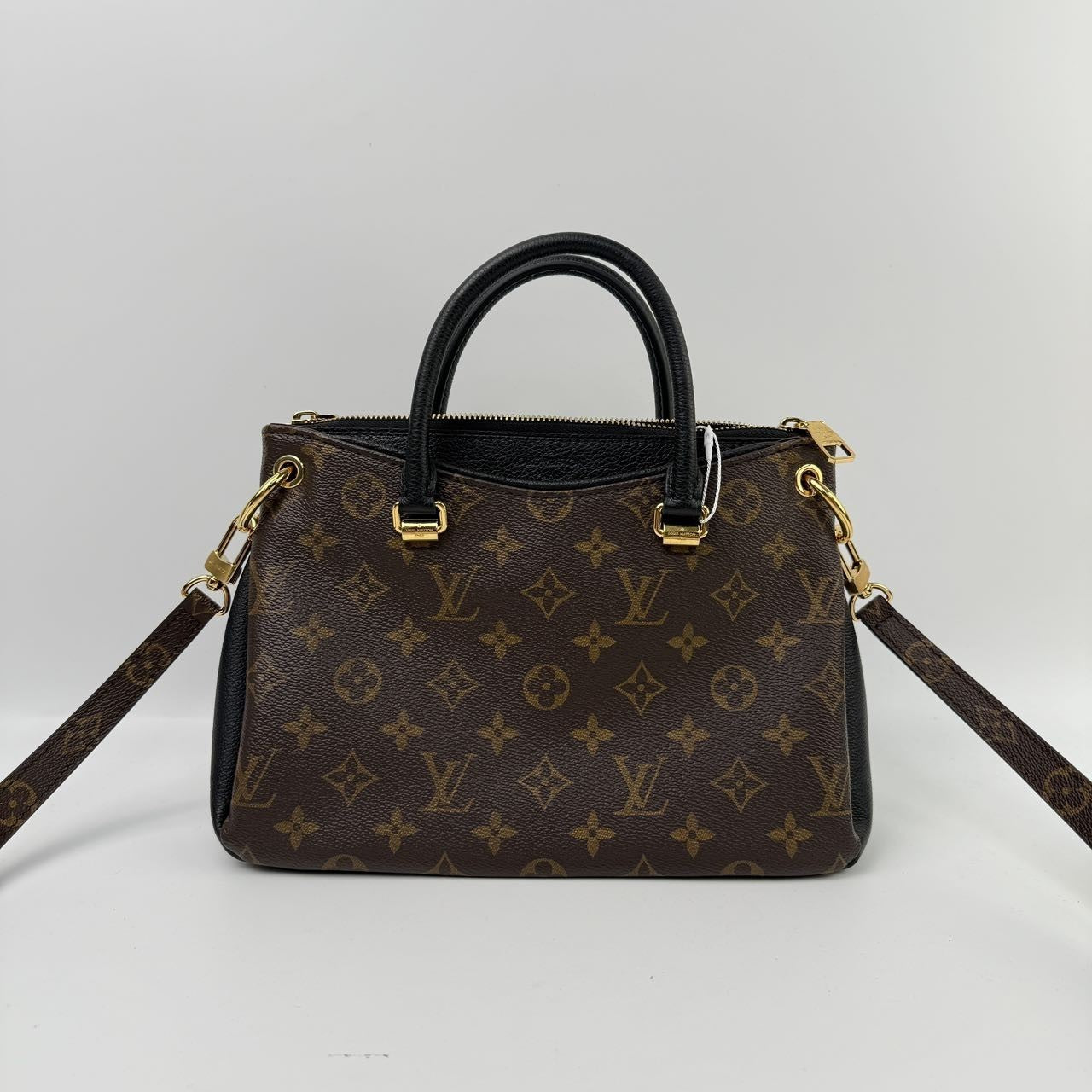 SJ0001  PALLAS BB (U)