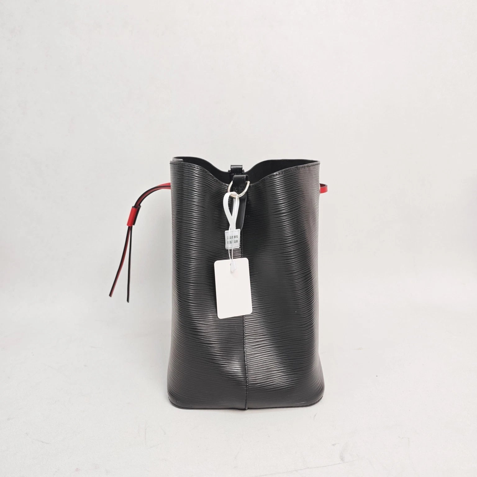 Louis Vuitton NeoNoe Epi Black Shoulder Bag Excellent