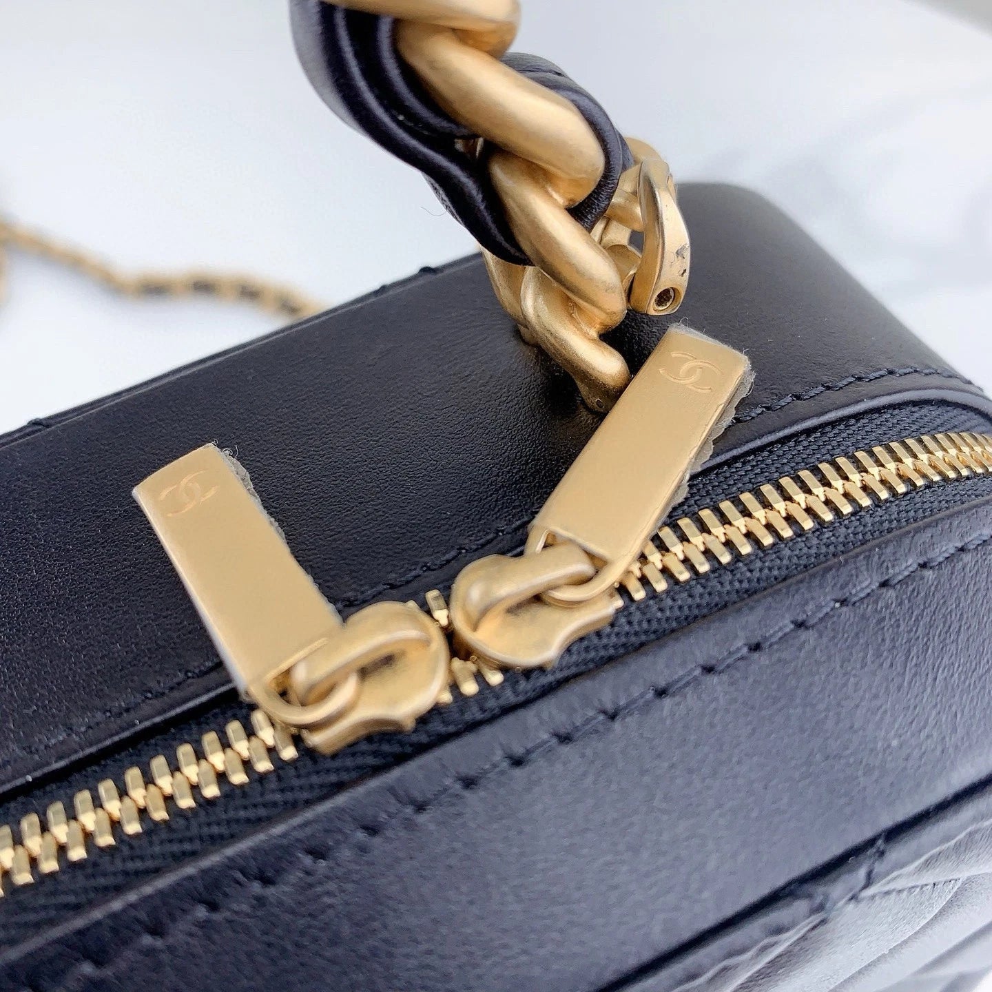 CHANEL Black Gold Lambskin Crossbody Handbag Vanity Bag For Women