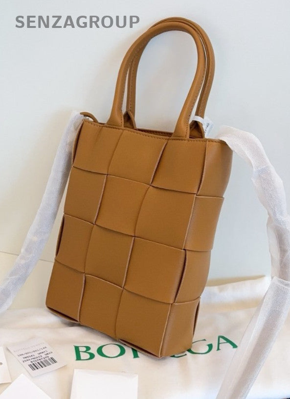 Bottega Veneta Cassette tote mini Top Handle bag caramel color Brand NEW