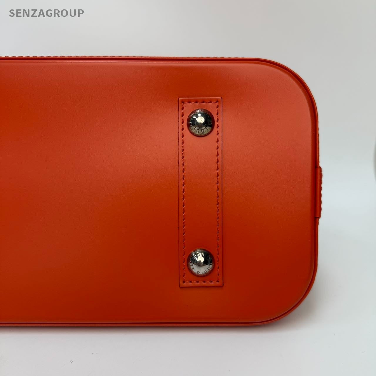 SJ0001 lv alma pm epi leather