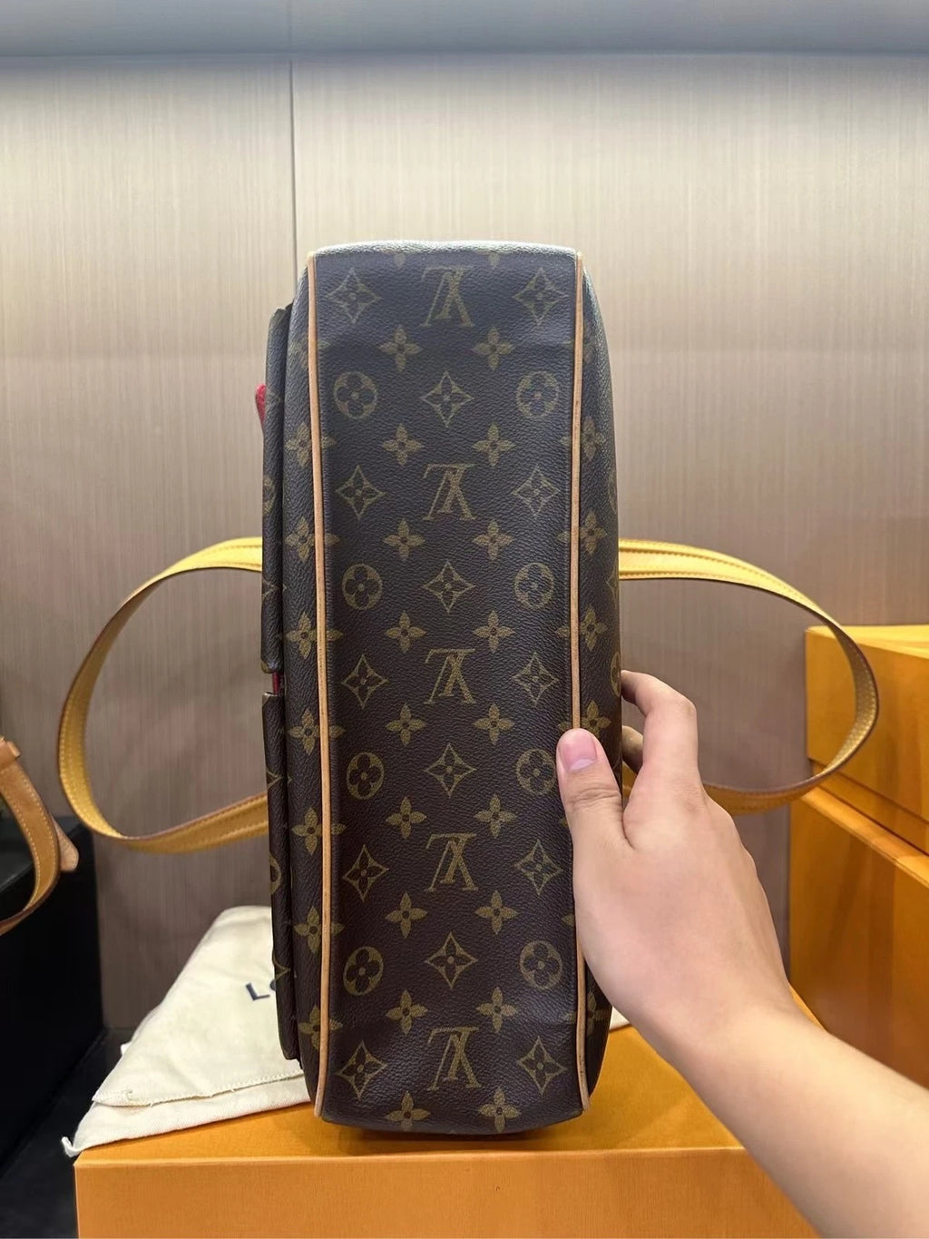 Louis Vuitton Vintage Monogram Camel Large Shoulder Handbag For Women