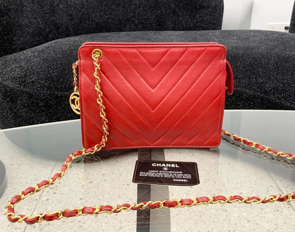 Chanel Calfskin Red Gold Chain Shoulder Bag Crossbody Bag Women Fashion S