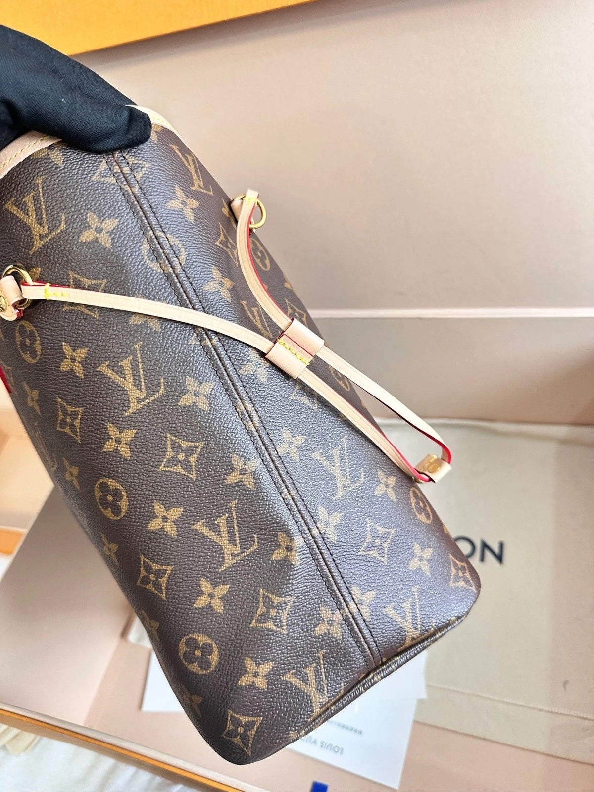 Louis Vuitton Neverfull Canvas Tote Bag Excellent