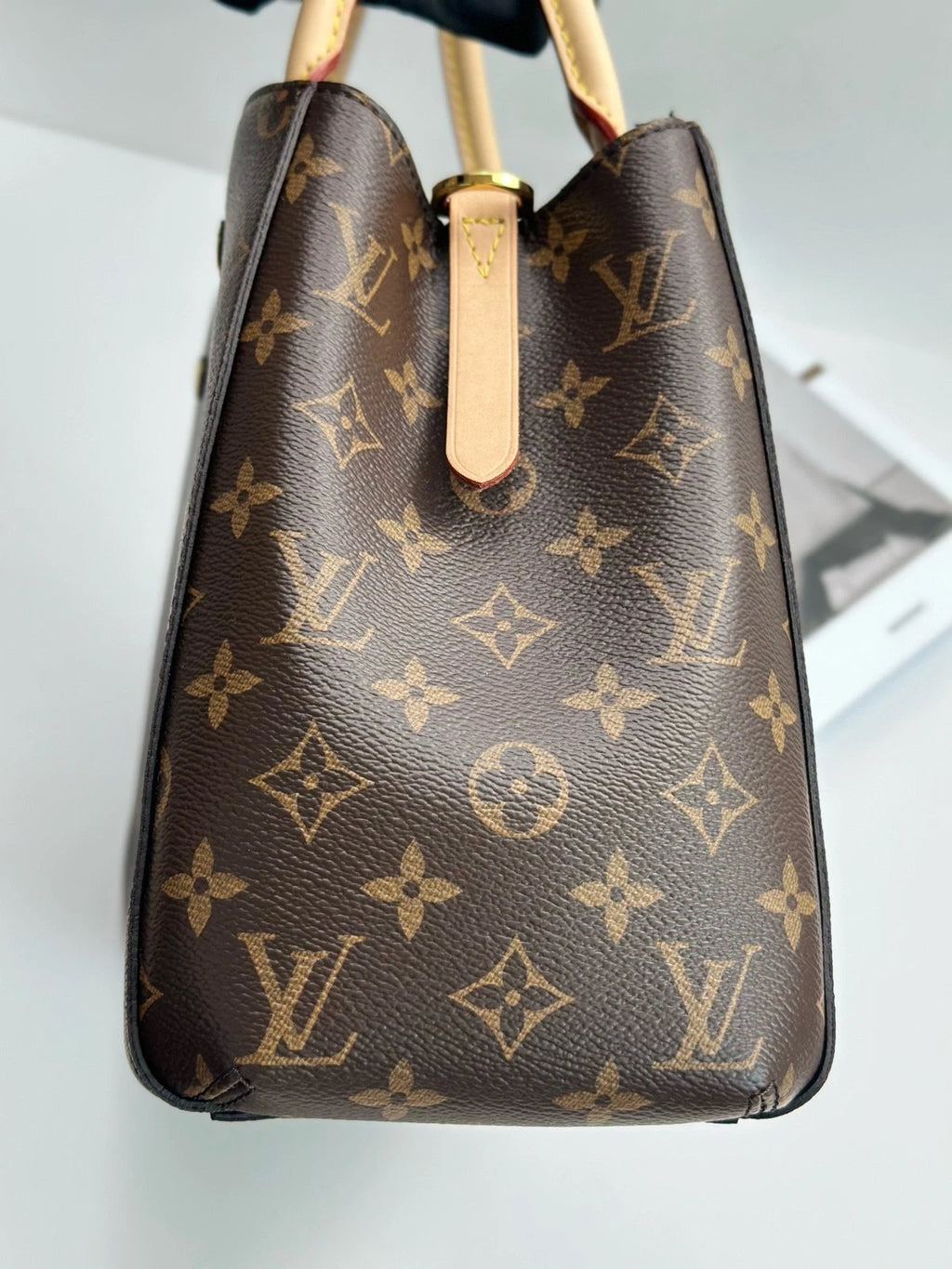 New Louis Vuitton Montaigne MM Monogram Canvas Calfskin Handbag Shoulder Bag