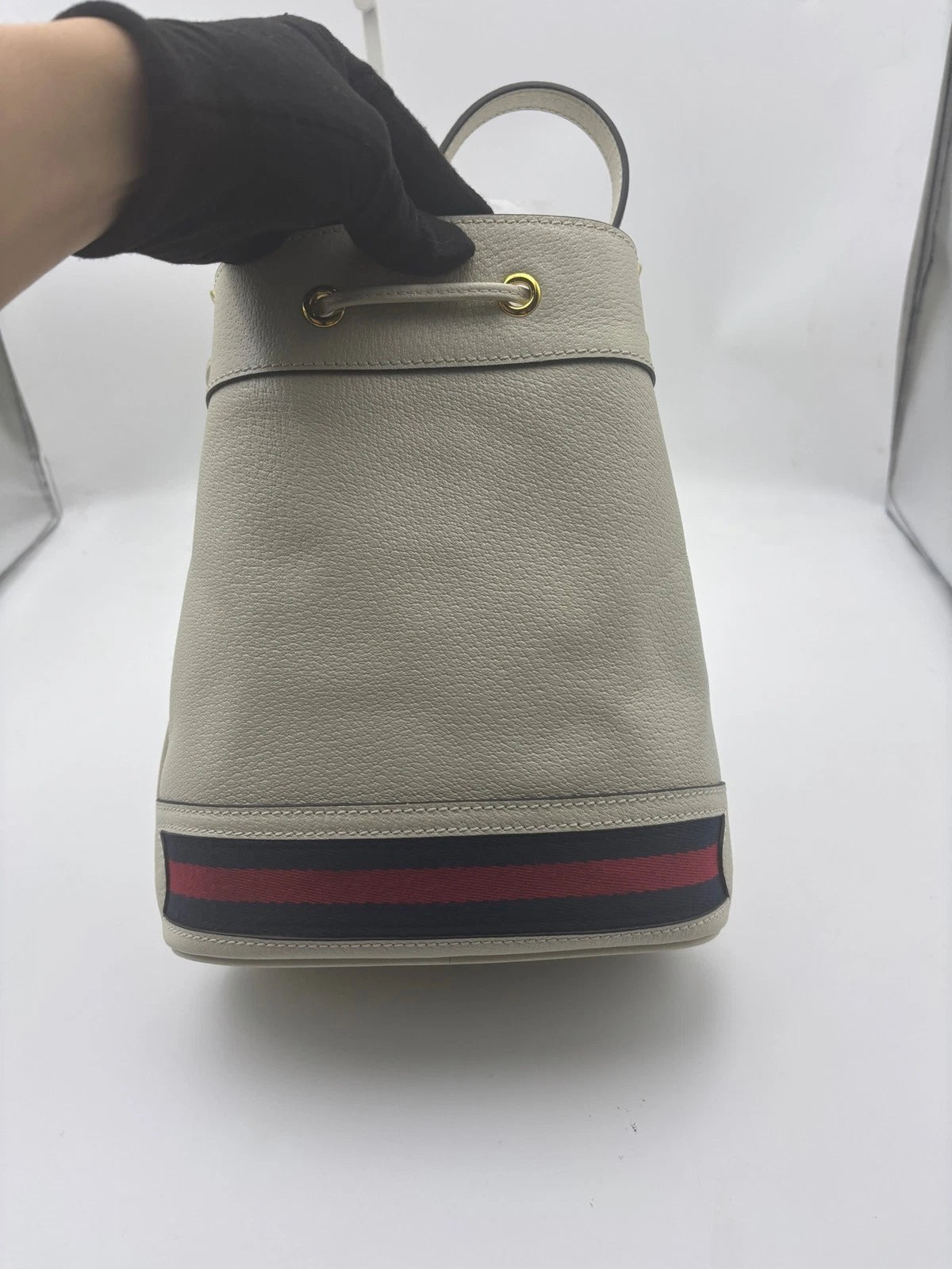 GUCCI White Bucket Bag for Women