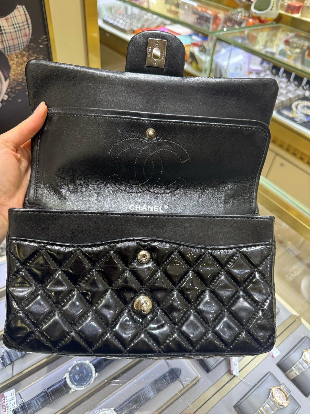 CHANEL Classic Flap Medium Black Patent Leather Shoulder Bag For Women