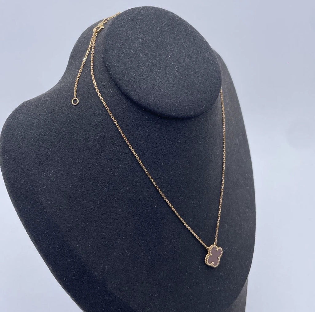 Van Cleef &amp; Arpels Vintage Alhambra Pendant Necklace 18k Gold Red Carnelian