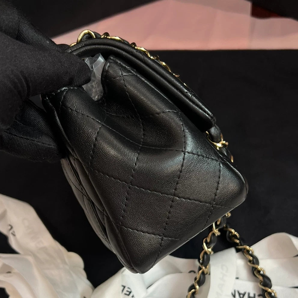 Chanel Classic Flap Lambskin Chain Shoulder Bag Crossbody Black Gold Women