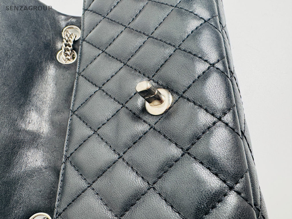 CHANEL Classic Flap Diamond Pattern Chain Shoulder bag Black Silver Women
