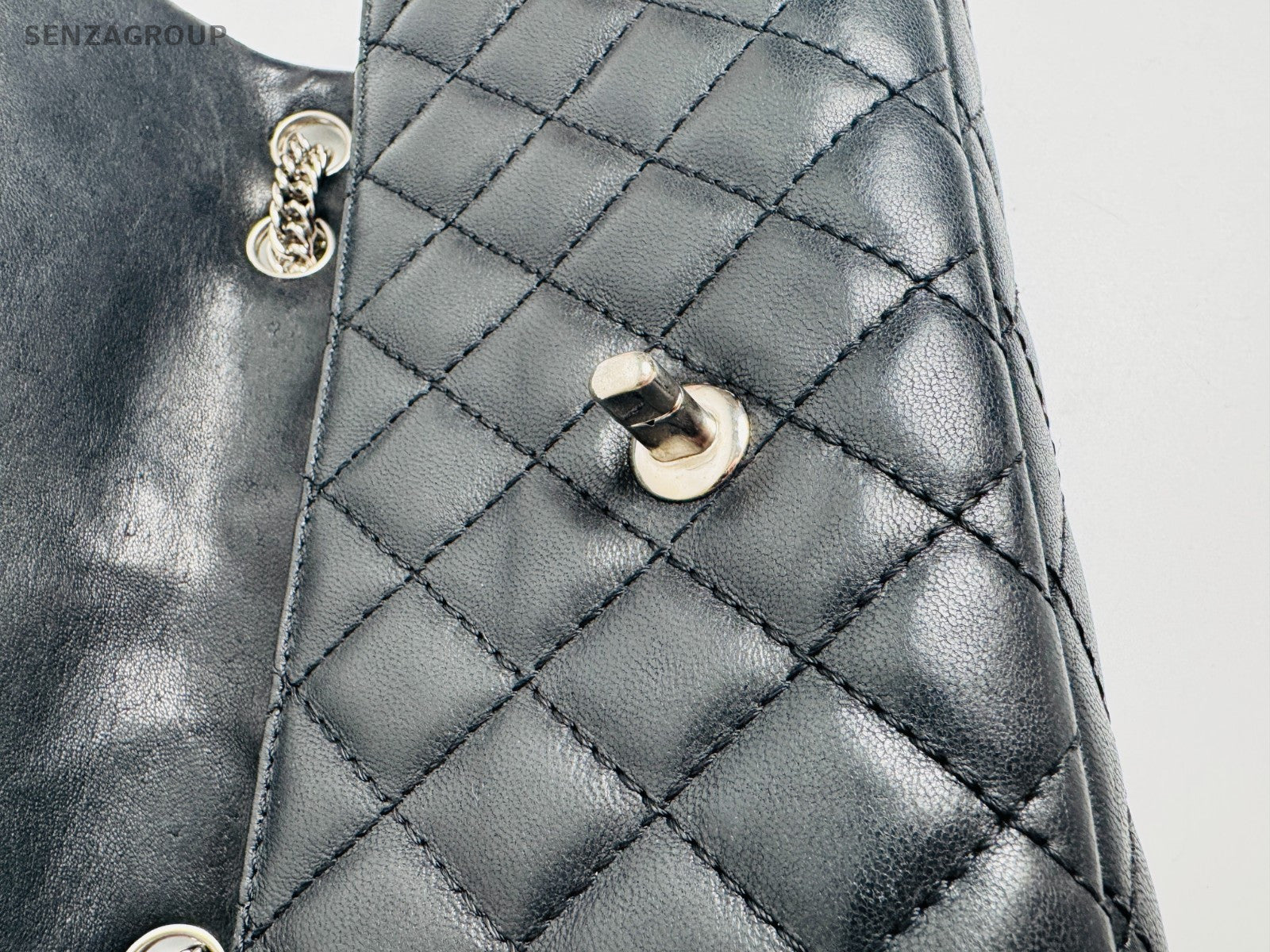 CHANEL Classic Flap Diamond Pattern Chain Shoulder bag Black Silver Women