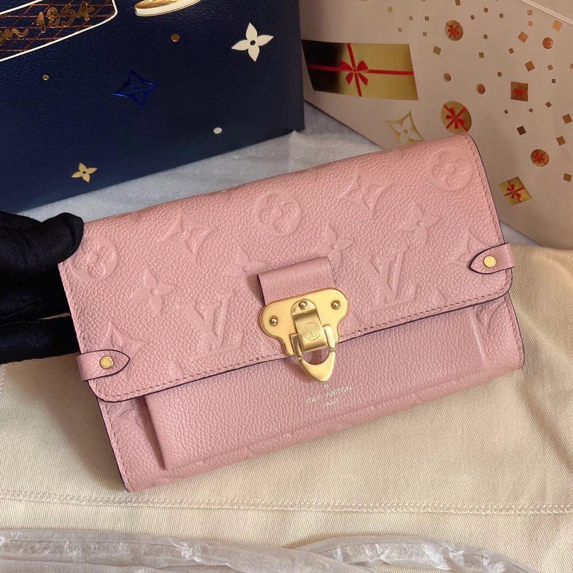Louis Vuitton Vavin WOC Chain Shoulder Crossbody Pink Gold Women Classic