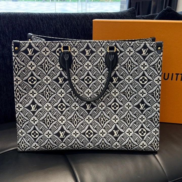 Louis Vuitton Onthego GM Monogram Tote Top Handle Bag Black