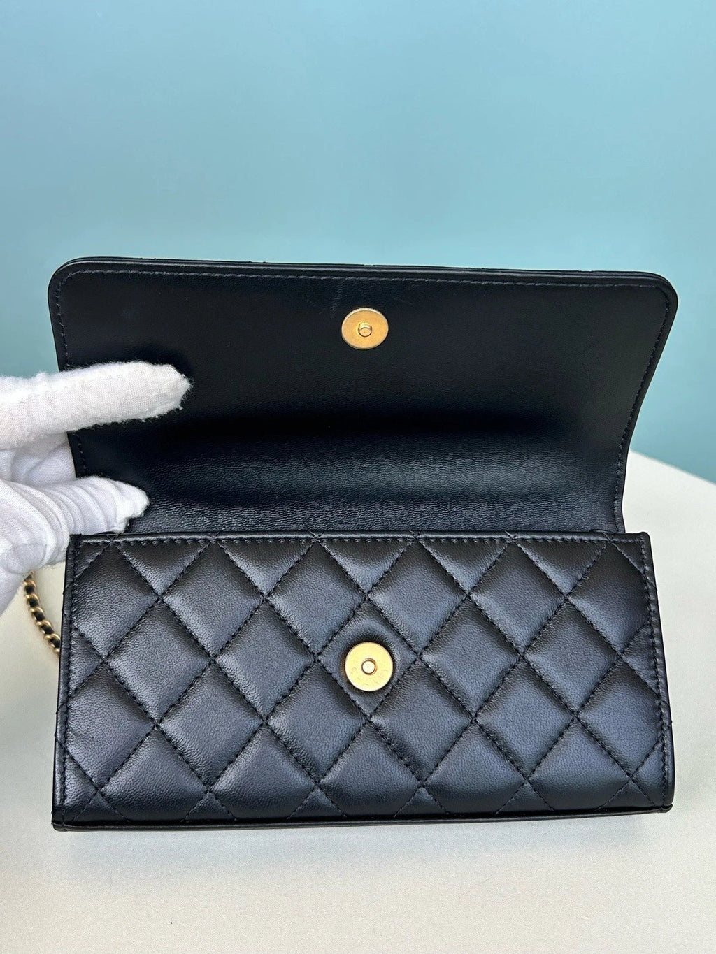 Chanel Lambskin Chain Shoulder Crossbody Diamond Black Gold Women Classic