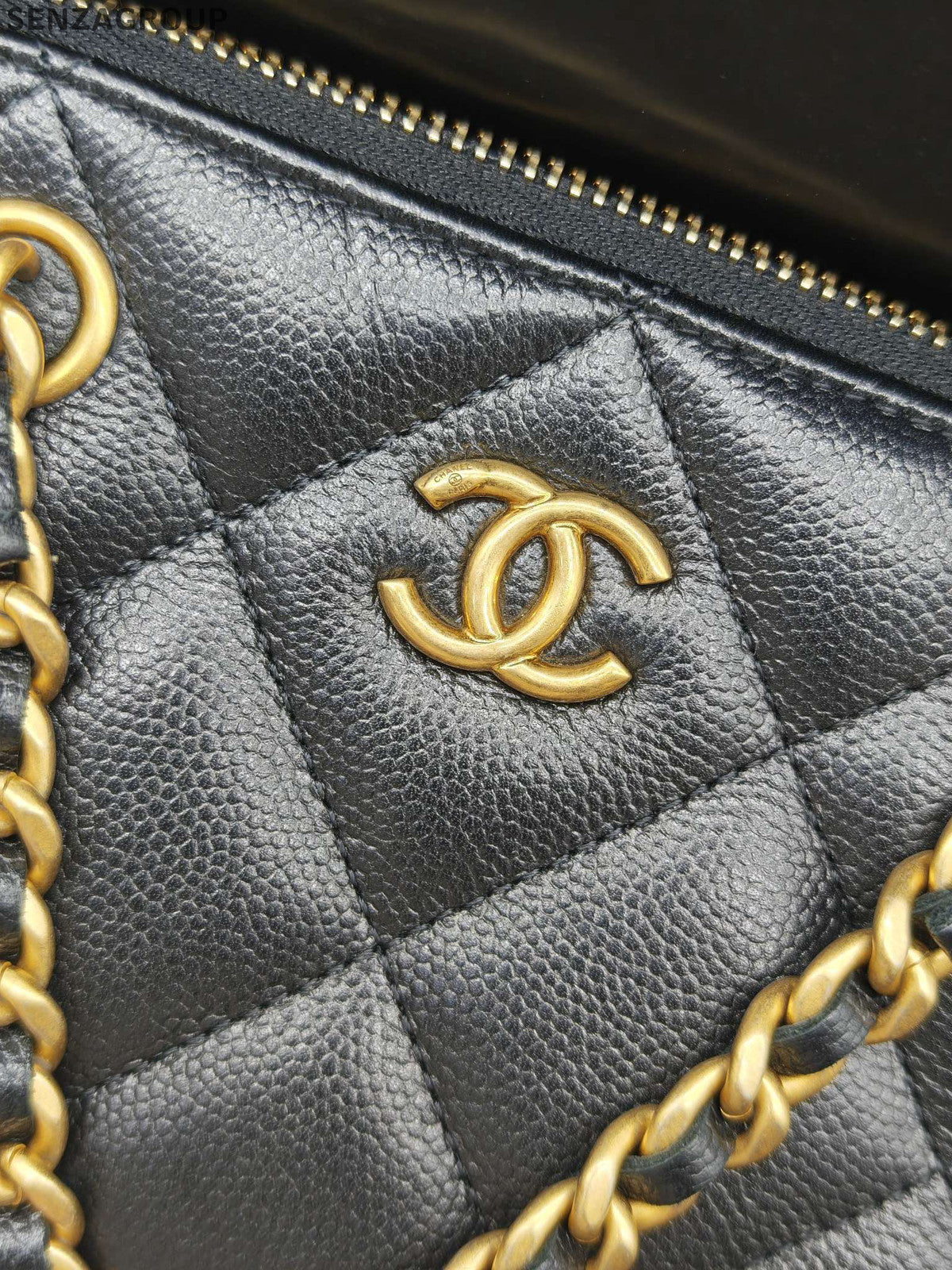 Chanel Quilted Phone Bag Chain Crossbody Shoulder Bag Classic Women