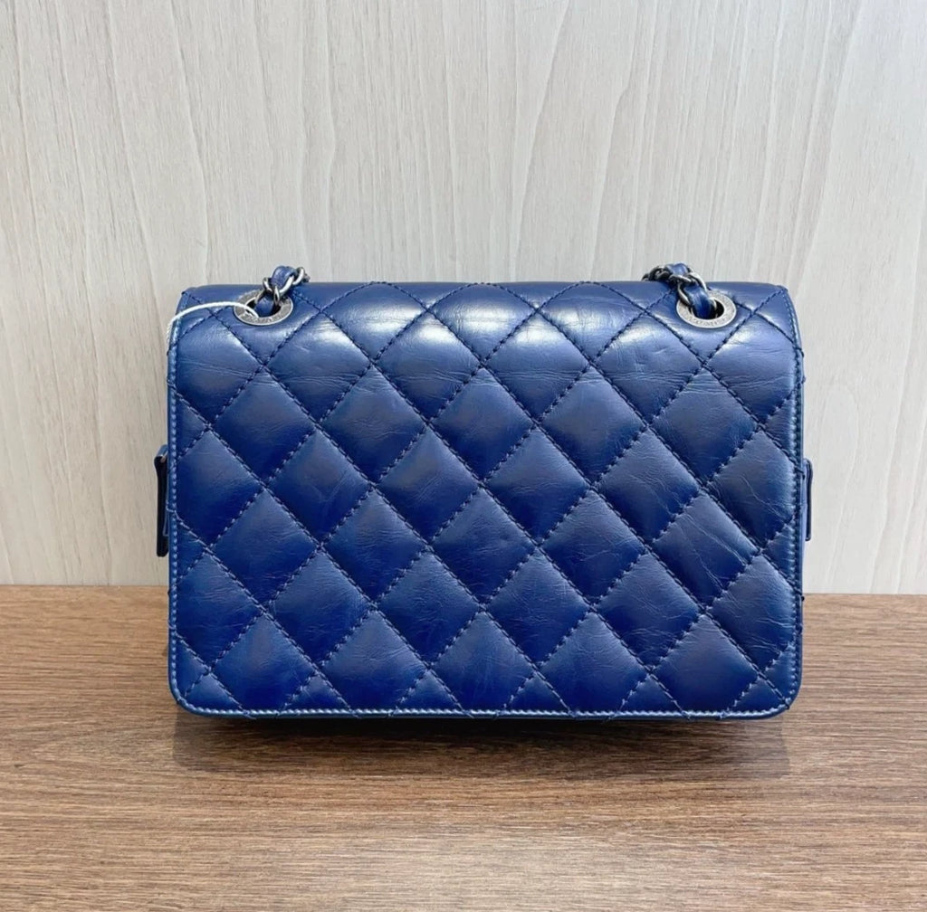 CHANEL Oil Wax PM Diamond Shoulder Bag Crossbody Bag Women Claasic