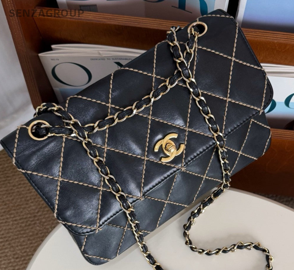 Chanel Classic Flap Quilted Pattern Shoulder Crossbody Bag Black Women