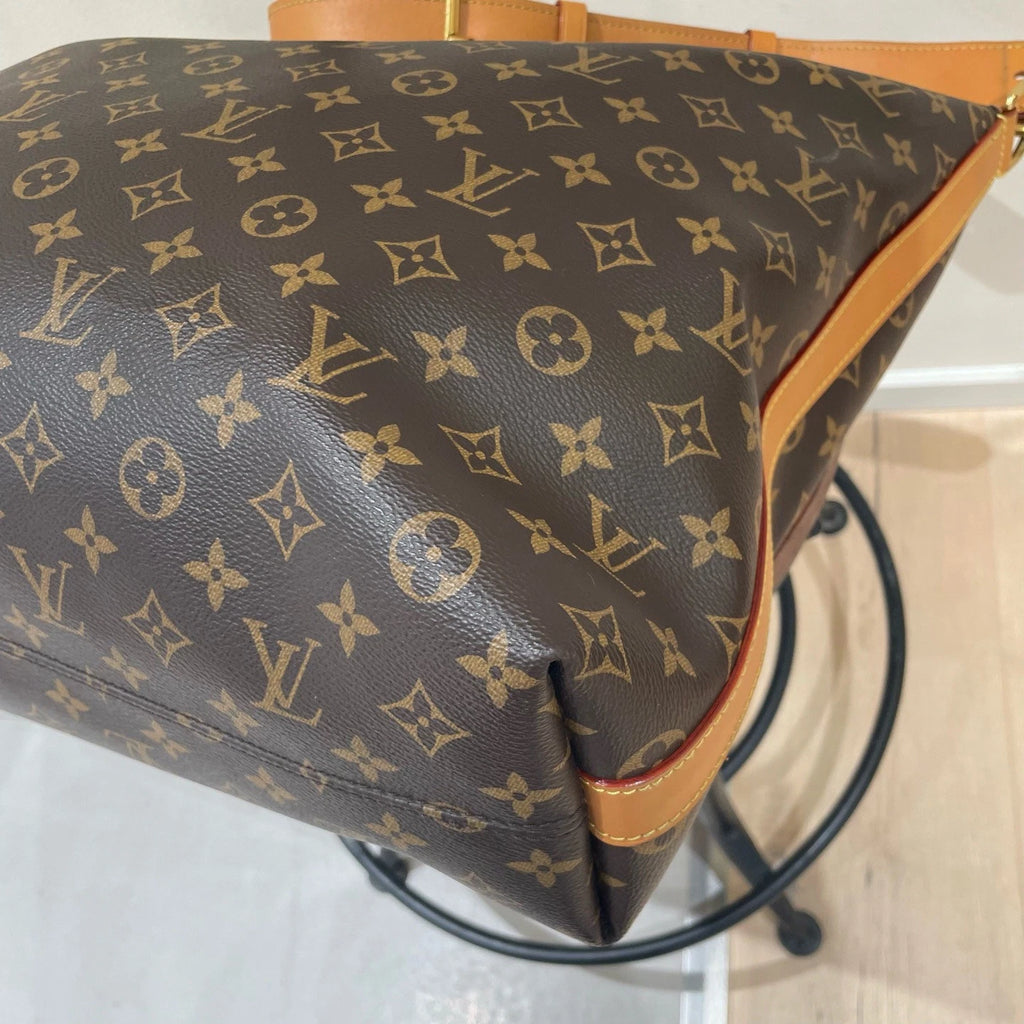Chip Version Louis Vuitton Vagabond Hobo Monogram Canvas Handbag Shoulder Bag
