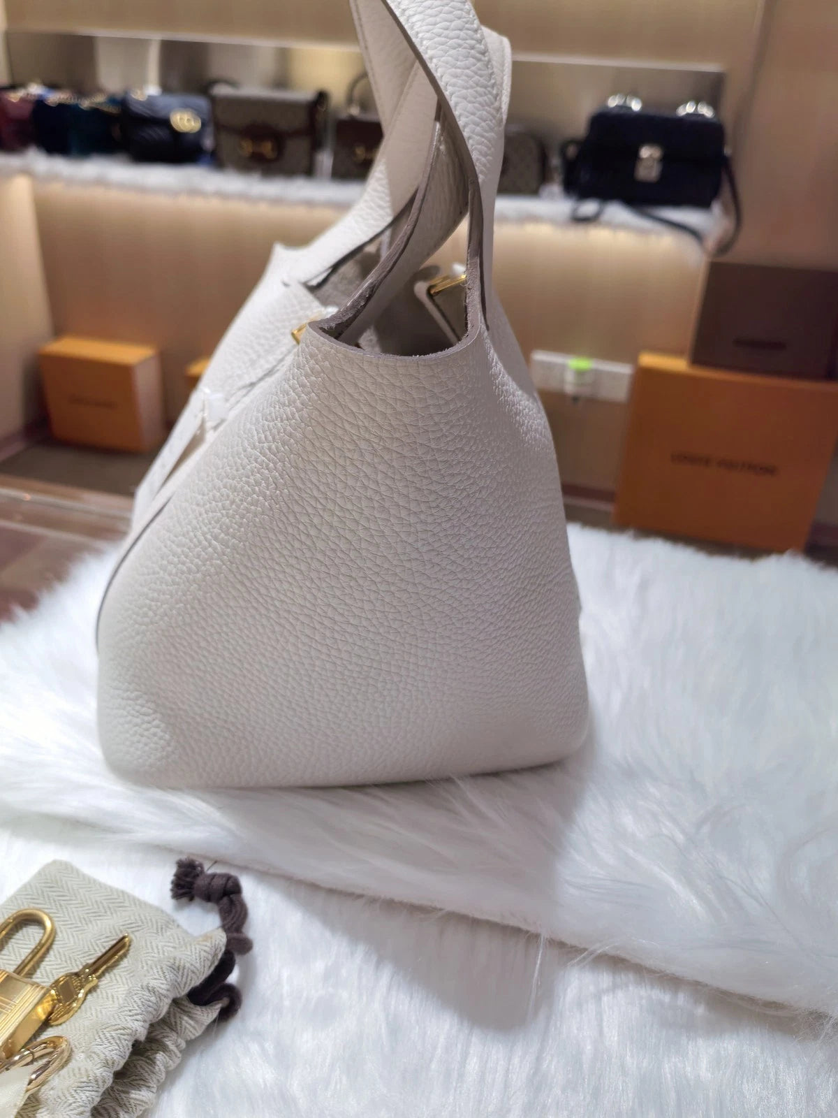 Hermes Stamp Pre-owned Bucket Handbag For Women