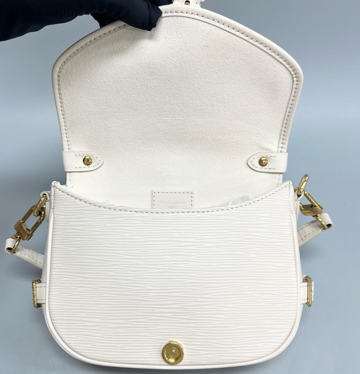Louis Vuitton Saumur BB Epi Leather Shoulder Bag Crossbody White Gold Women